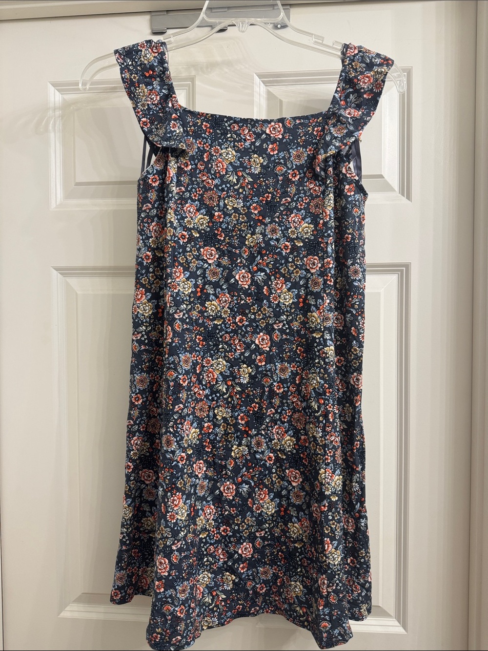 NWT Loft Floral Flutter Sleeve Dress size MP